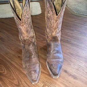 Women’s cowboy boots